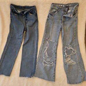 2 Pairs Of Juniors Wide Legged Distressed Jeans -Size 0/24